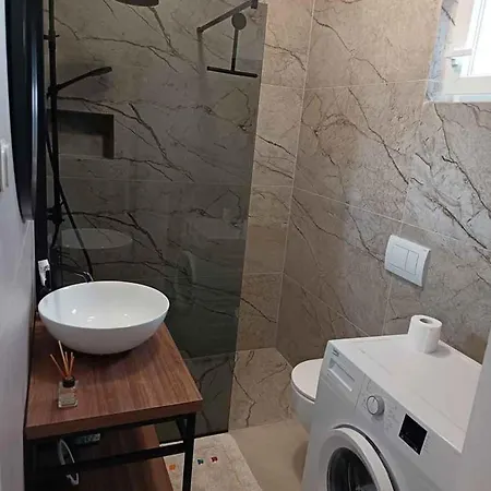 In 34911 Apartament Malinska